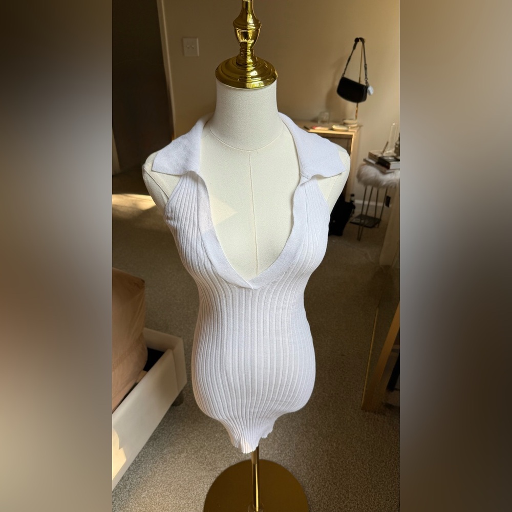 Collared White Backless Ribbed Dress
